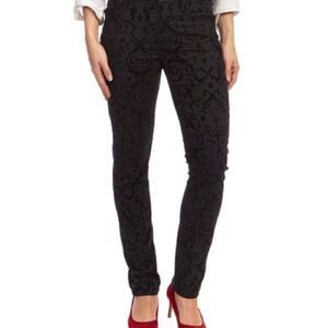 Levis Mid Rise Skinny Velvet Flocked Floral Black jeans sz 10
